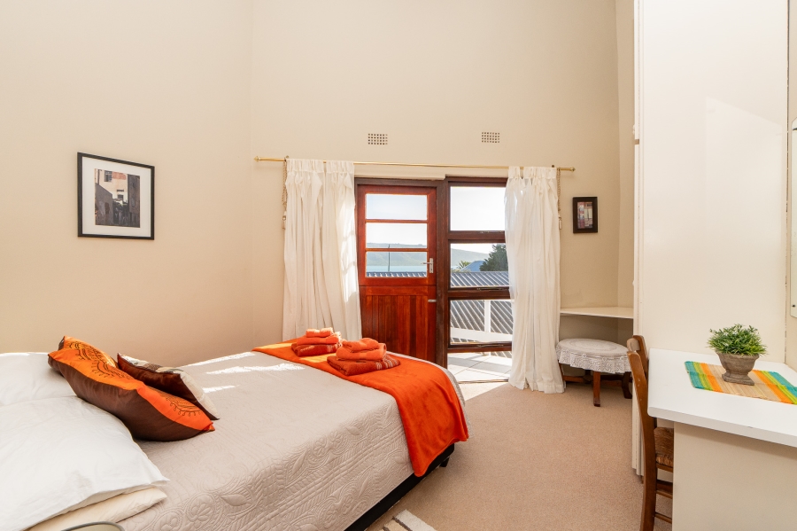 7 Bedroom Property for Sale in Middedorp Western Cape